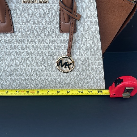 New MICHAEL KORS Bag and Wallet - Picture 12 of 13